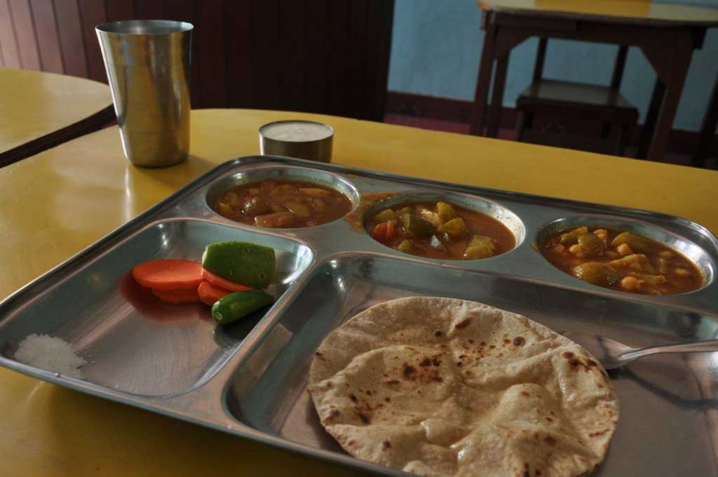 tahli no Rajhans Hotel. Vegetariano. Fancy bazaar. Guwahati.