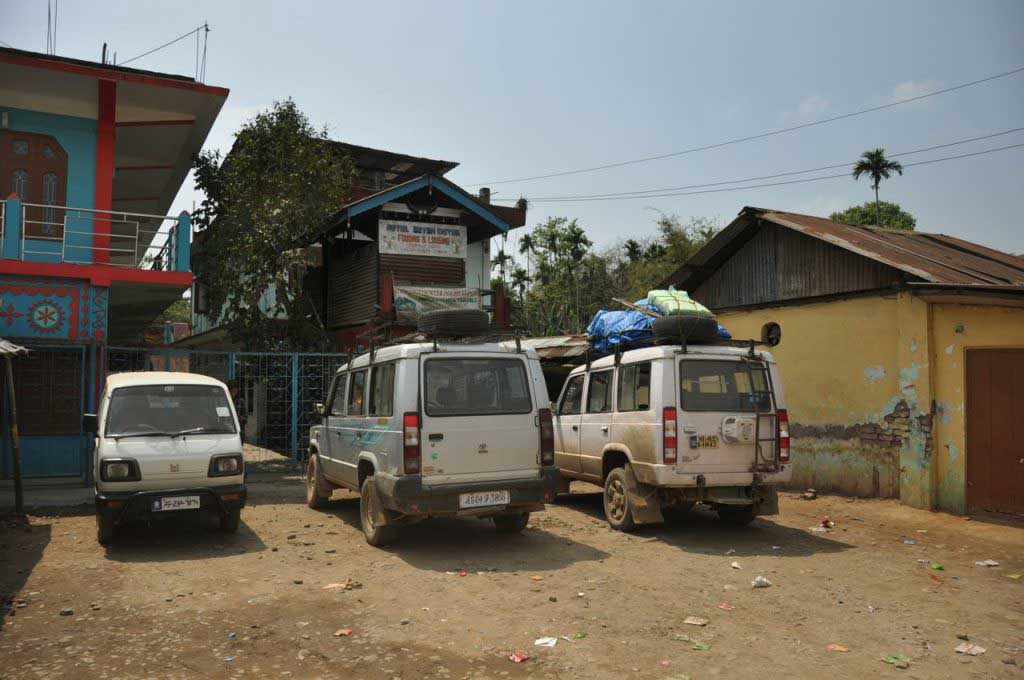 "sumo" stand at Sonari. Assam