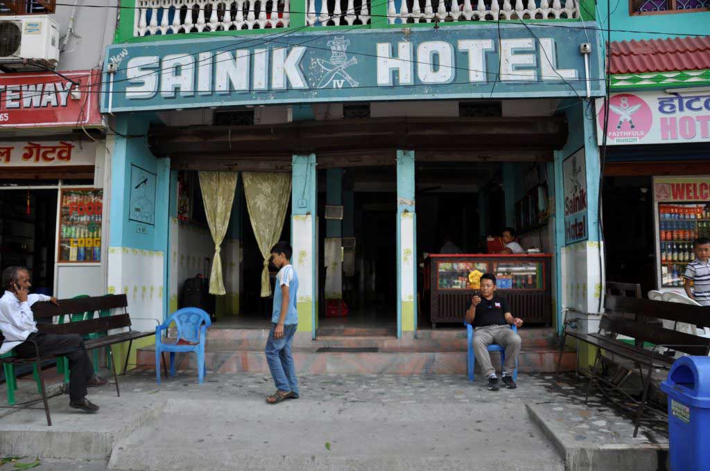 Sainik Hotel... good food and a good welcome @ Kakarbitta