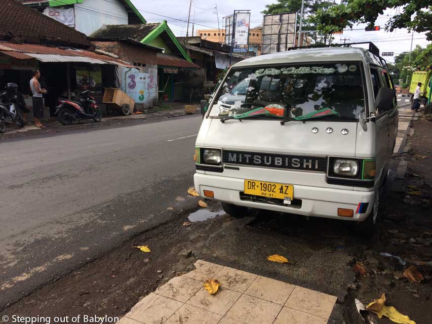 Bemo from Puri Lestari to Pemenang: 20.000 Rp