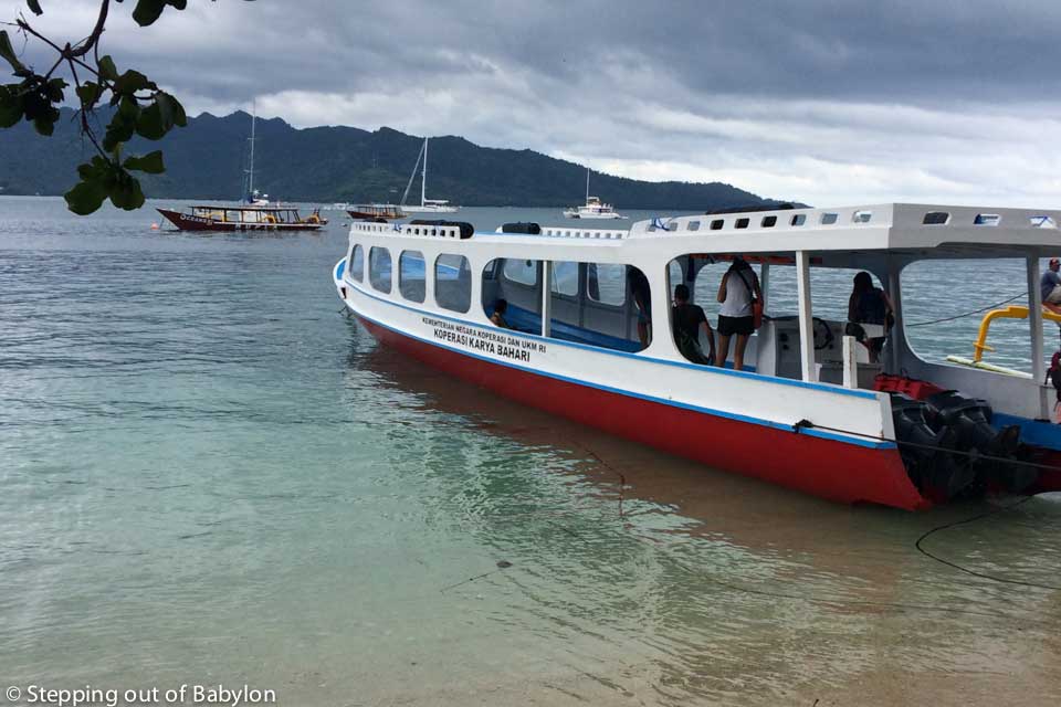 hopping boat between the three Gilis