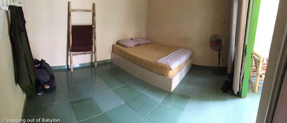 Kuta Circle homestay... room without a/c. Kuta, Lombok