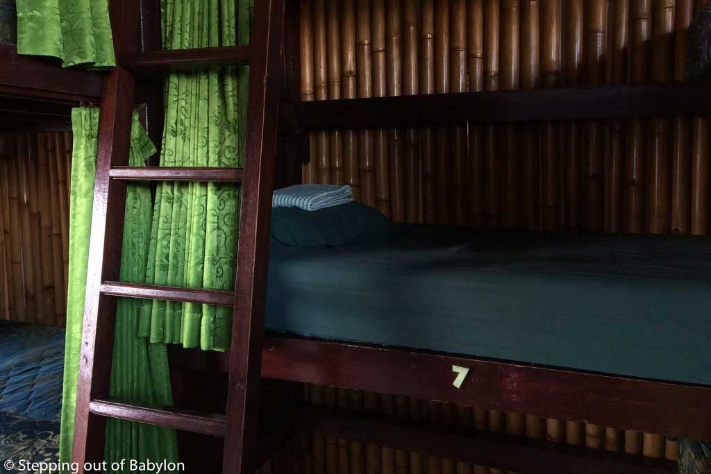 Kampong Tourist: good location, nice accommodation but your sleep can be disturbed by the traffic noise