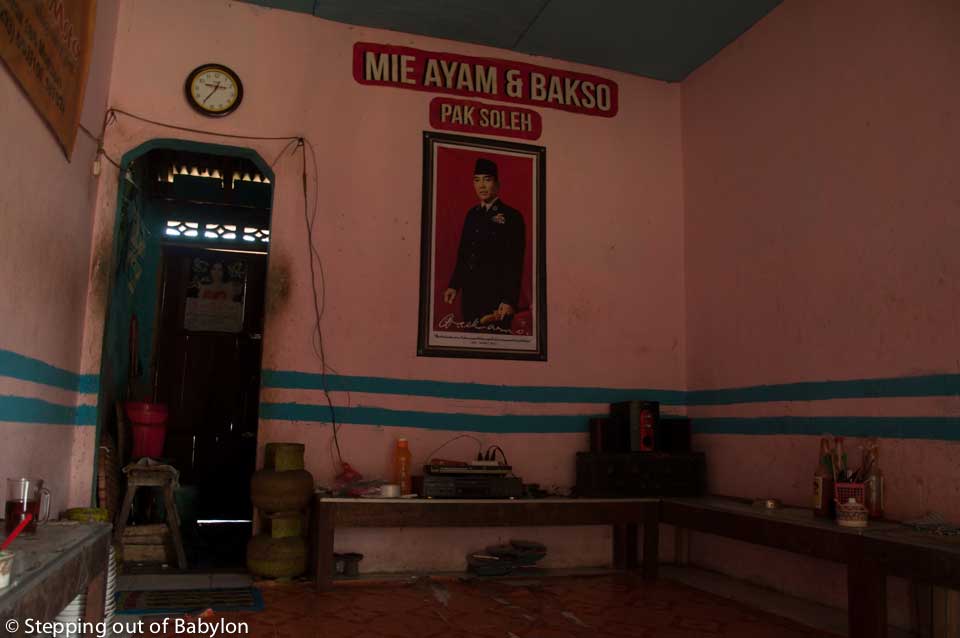 a local eatery at Candirejo