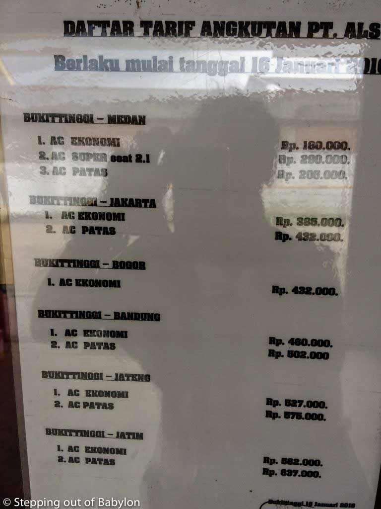 How to go from Bukittinggi to Lake Toba: ALS bus fees from Bukittinggi