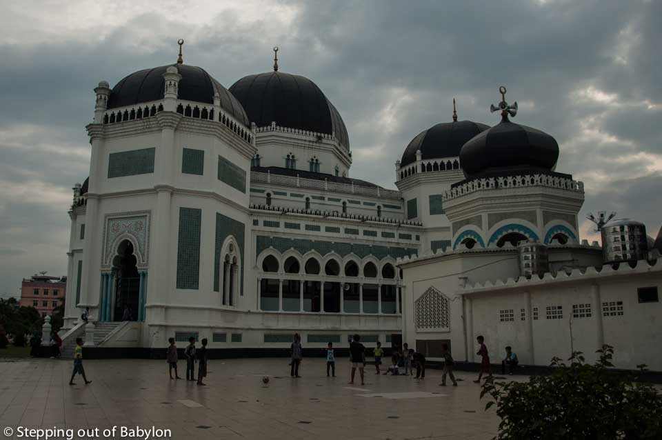 •Masjid Raya